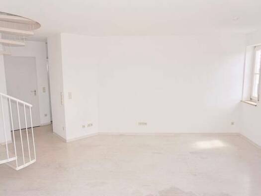 Maisonette zur Miete 995 € 3,5 Zimmer 80 m² Geschoss 2/2 frei ab 01.05.2026 Wendlingen Wendlingen am Neckar 73240