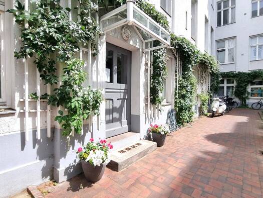 Wohnung zum Kauf 349.000 € 2 Zimmer 77 m² 2. Geschoss Schöneberg Berlin 10777