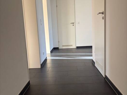 Wohnung zur Miete 1.240 € 4 Zimmer 83 m² Geschoss EG/5 frei ab sofort Nordostbahnhof Nürnberg 90491