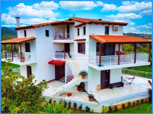 Mehrfamilienhaus zum Kauf 650.000 € 12 Zimmer 580 m² 5.000 m² Grundstück Municipality of Xylokastro and Evrostina 20400