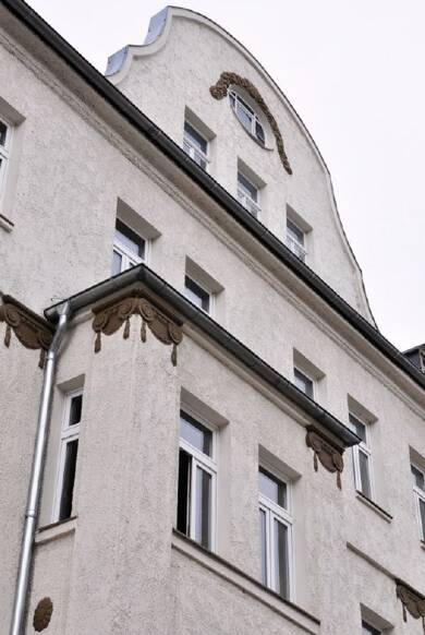 Wohnung zur Miete 862 € 5 Zimmer 114,9 m² frei ab sofort Zschochernstr. 32 Clara-Zetkin-Straße / Friedrich-Engels-Straße Gera 07545