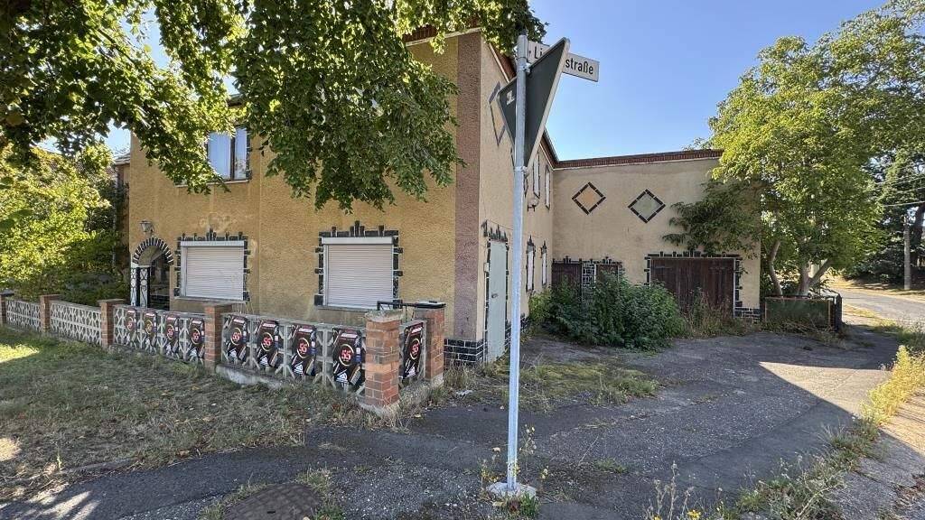 Einfamilienhaus zum Kauf 39.900 € 8 Zimmer 188,9 m² 512 m² Grundstück frei ab sofort Lindau Heideland 07613