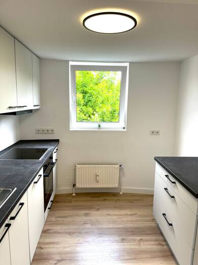 Wohnung zur Miete 1.150 € 3 Zimmer 70 m² Geschoss 2/3 frei ab sofort Zell Esslingen am Neckar 73730