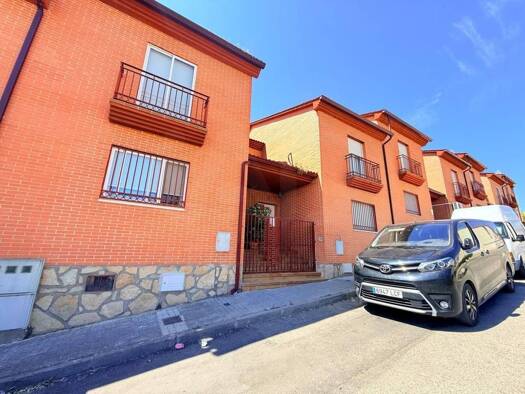 Villa zum Kauf 310.000 € 3 Zimmer 154 m² San Martín de Valdeiglesias 28680