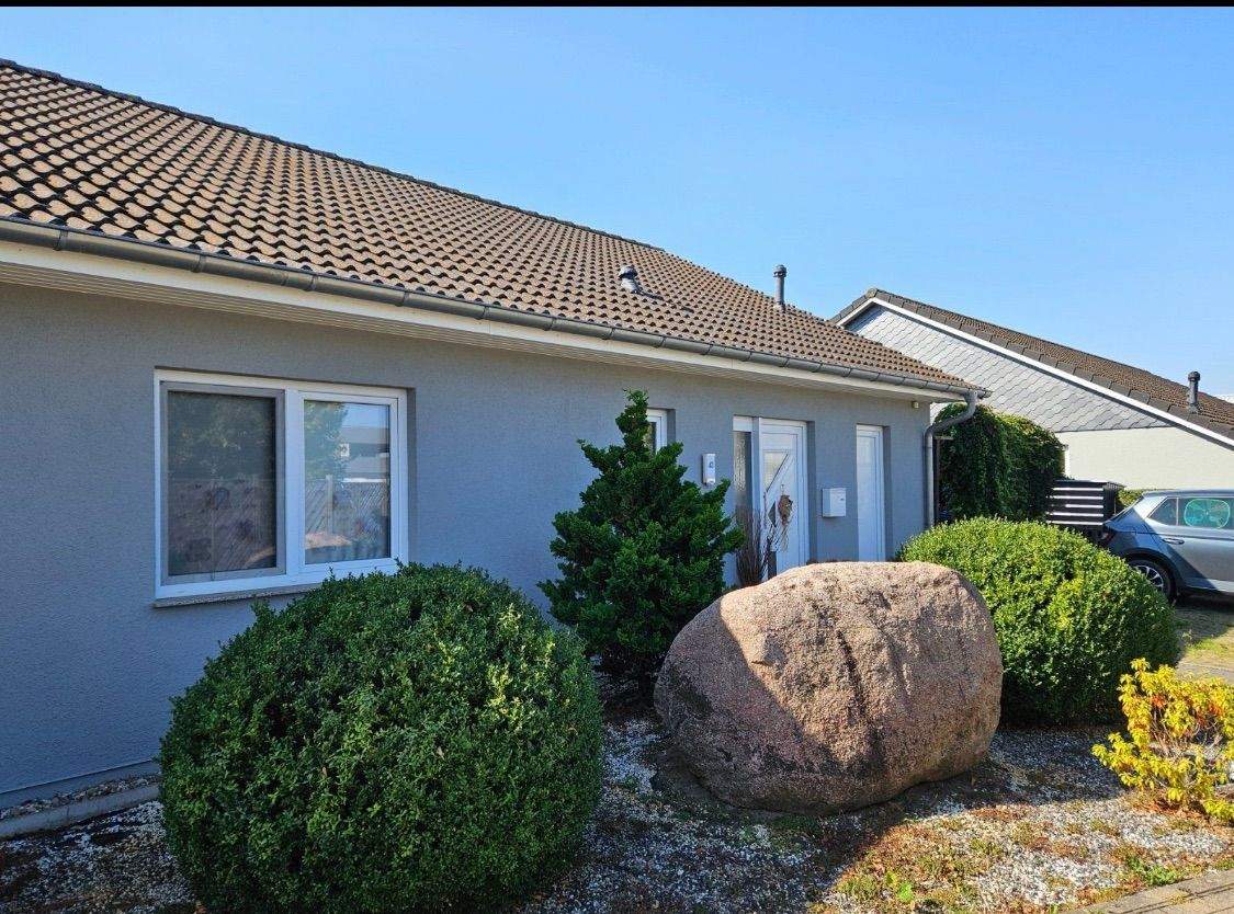 Immobilie in Holthusen - Schöner Bungalow mit zwei Wohneinheiten - Bild 1