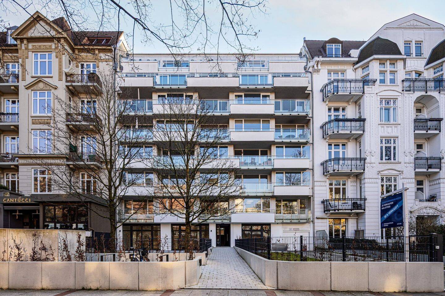 Property thumbnail 3