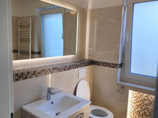 Wohnung zur Miete 1.290 € 2 Zimmer 70 m² frei ab sofort Peter-Timm-Straße 1 a Schnelsen Hamburg 22457