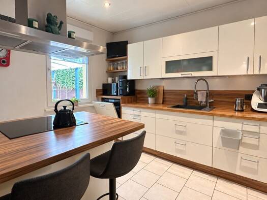 Doppelhaushälfte zum Kauf 229.000 € 10 Zimmer 230 m² 461 m² Grundstück frei ab sofort Zerbst Zerbst/Anhalt 39261