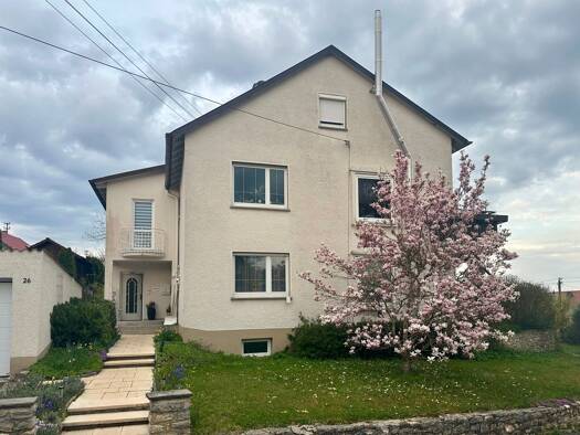 Mehrfamilienhaus zum Kauf 449.000 € 7 Zimmer 224 m² 704 m² Grundstück Hohe Tannen 26 Sigmaringen Sigmaringen 72488