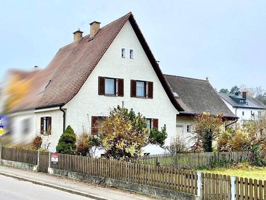Haus zum Kauf 140.000 € 3 Zimmer 68 m² 480 m² Grundstück frei ab sofort Regensburger Straße 8 Maxhütte Maxhütte-Haidhof 93142