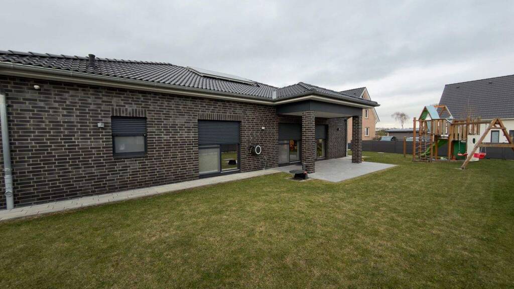 Haus zum Kauf 619.000 € 4 Zimmer 140 m² 574 m² Grundstück Clauen Hohenhameln 31249