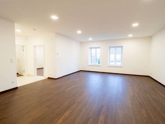 Wohnung zur Miete 651 € 3 Zimmer 1. Geschoss Retz 2070