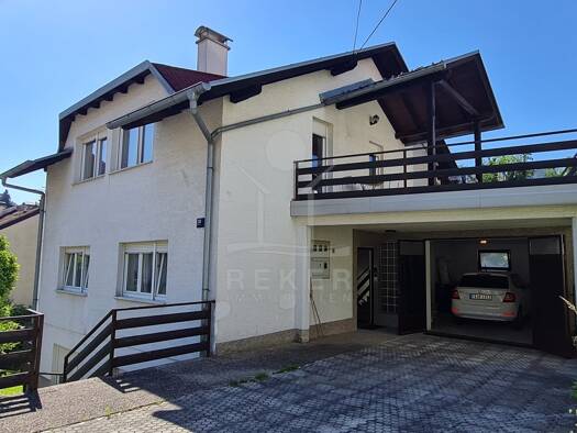 Mehrfamilienhaus zum Kauf 455.000 € 8 Zimmer 245 m² 427 m² Grundstück Zagreb 10000