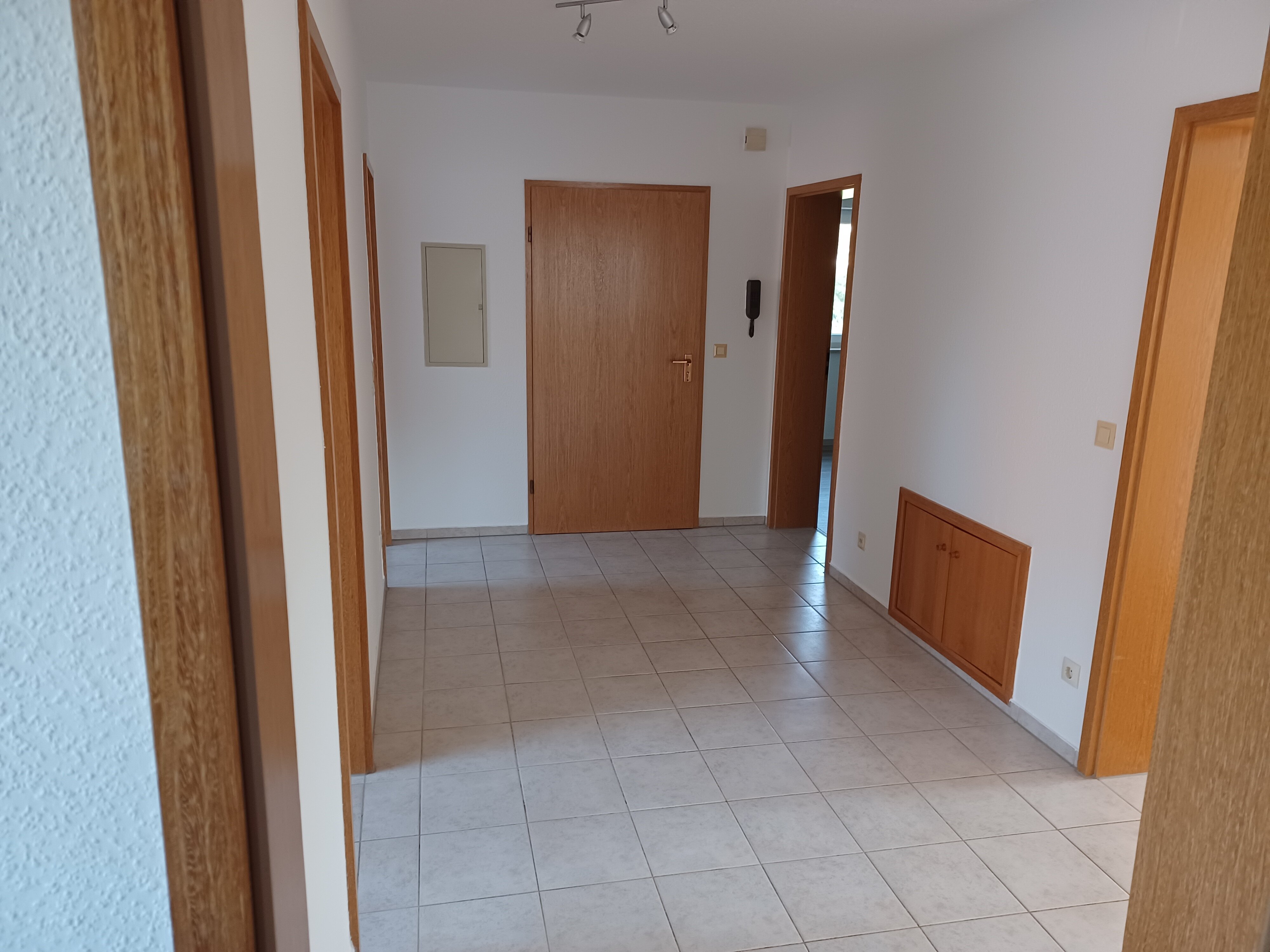 Wohnung zur Miete 960 € 3 Zimmer 93 m²<br/>Wohnfläche 1.<br/>Geschoss 01.01.2025<br/>Verfügbarkeit Brückenstraße Frauenaurach Erlangen 91056