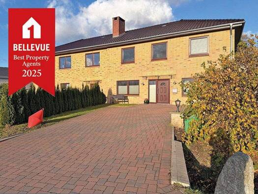 Wohnung zur Miete 1.600 € 5 Zimmer 208,9 m² frei ab 01.03.2026 Lutzhorn 25355