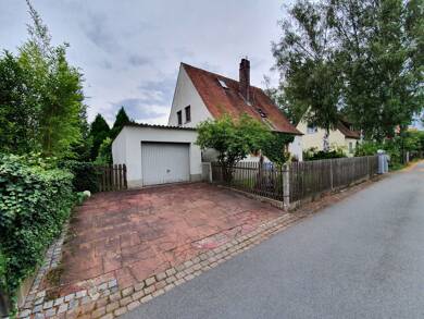 Haus zur Miete 1.800 € 5,5 Zimmer 144 m² 907 m² Grundstück frei ab 01.09.2025 Katzwang / Reichelsdorf Ost / Reichelsdorfer Kelle Nürnberg 90453