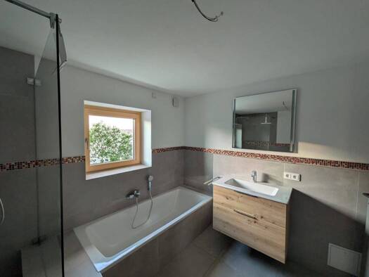 Wohnung zur Miete 1.000 € 3,5 Zimmer 109 m² Geschoss 1/2 frei ab 01.09.2026 Wigramstraße 9 Weigersdorf Pollenfeld 85131