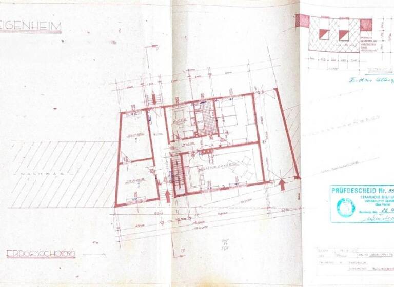 Reihenmittelhaus zum Kauf 265.000 € 10 Zimmer 180 m² 1.560 m² Grundstück Nienburg Nienburg (Saale) 06429