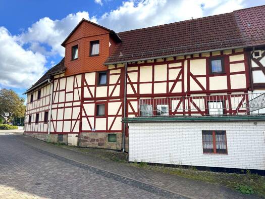 Haus zum Kauf 145.000 € 8 Zimmer 200 m² 217 m² Grundstück Helsa 34298