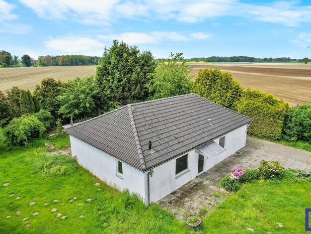 Bungalow zum Kauf 219.000 € 4 Zimmer 107,9 m² 892 m² Grundstück frei ab sofort Weseloh Bruchhausen-Vilsen 27305