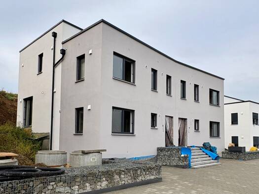 Doppelhaushälfte zum Kauf - Erstbezug provisionsfrei 599.900 € 5 Zimmer 134 m² 341 m² Grundstück Mietraching Deggendorf 94469