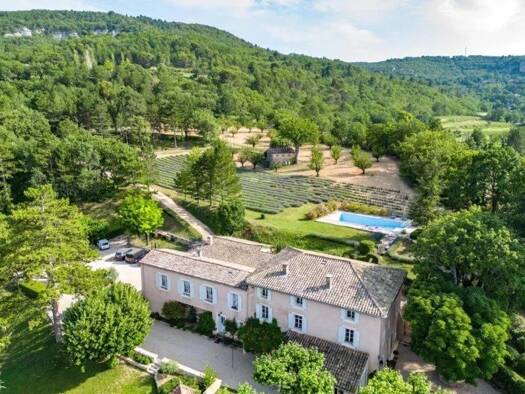 Einfamilienhaus zum Kauf 3.998.000 € 440 m² 220.000 m² Grundstück Centre Nord Apt 84400