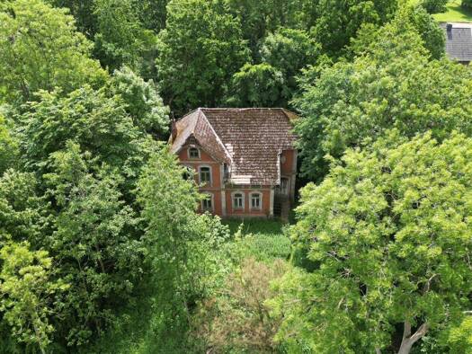 Villa zum Kauf 335.000 € 9,5 Zimmer 240 m² 30.188 m² Grundstück Lüdingworth Cuxhaven 27478