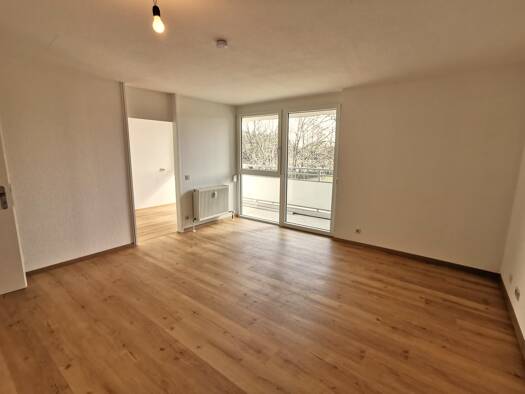 Wohnung zur Miete 660 € 1,5 Zimmer 41 m² Geschoss 1/7 Büchenbach Erlangen 91056