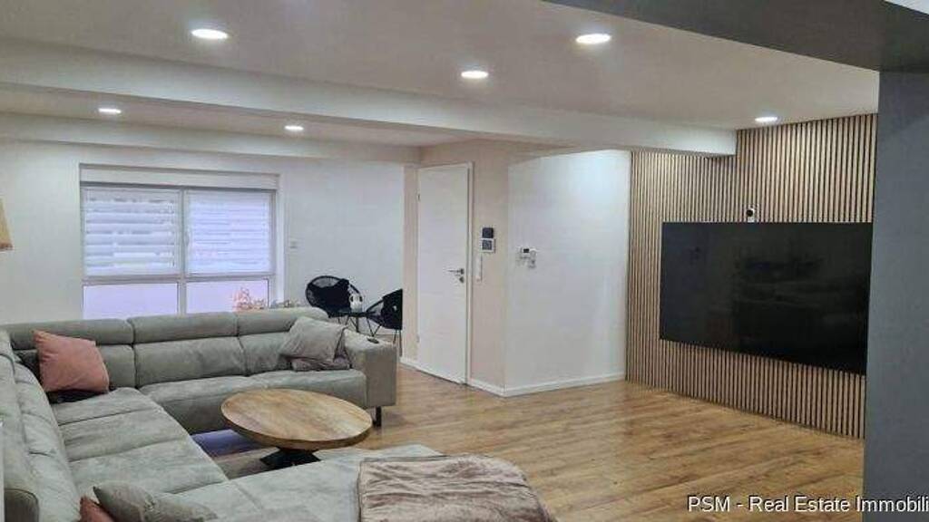 Reihenmittelhaus zum Kauf 449.000 € 9 Zimmer 250,4 m² 277 m² Grundstück Kirchbrombach Brombachtal 64753