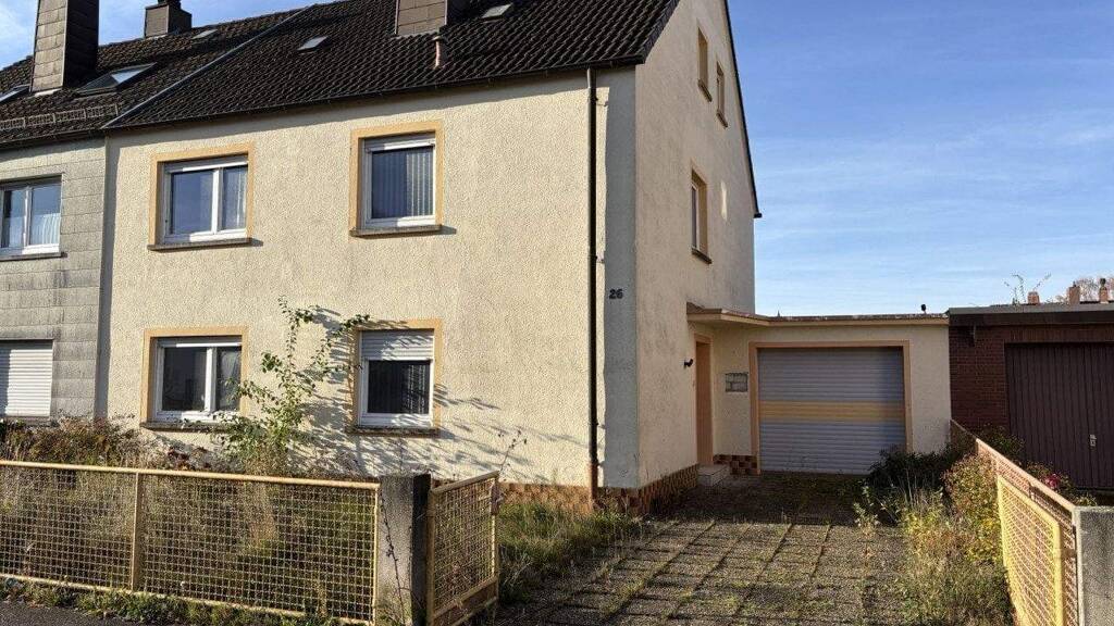 Einfamilienhaus zum Kauf provisionsfrei 105.700 € 7 Zimmer 158 m² 477 m² Grundstück Innenstadt Pirmasens 66955