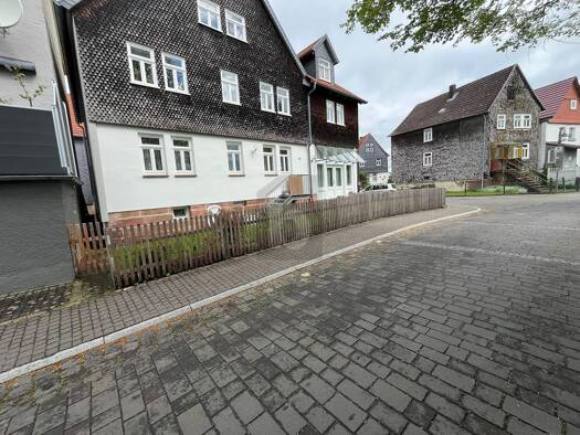 Mehrfamilienhaus zum Kauf 495.000 € 14 Zimmer 300 m² 225 m² Grundstück Neustadt Neustadt 35279
