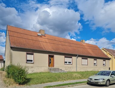 Einfamilienhaus zum Kauf 125.000 € 4 Zimmer 140 m² 2.300 m² Grundstück Landin Hohenlandin 16303