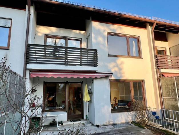 Reihenmittelhaus zum Kauf 425.000 € 4 Zimmer 105 m² 203 m² Grundstück frei ab sofort Gluckstraße 23 Burghausen 84489