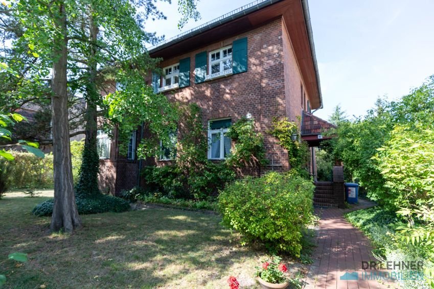 Villa zum Kauf 1.800.000 € 7 Zimmer 200 m²<br/>Wohnfläche 1.320 m²<br/>Grundstück Niederschönhausen Berlin / Niederschönhausen 13156