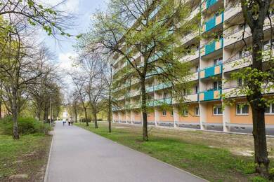 Wohnung zur Miete 322 € 2 Zimmer 53,7 m² 3. Geschoss frei ab 01.09.2025 Sanzebergstraße 2 Sandow Cottbus 03042