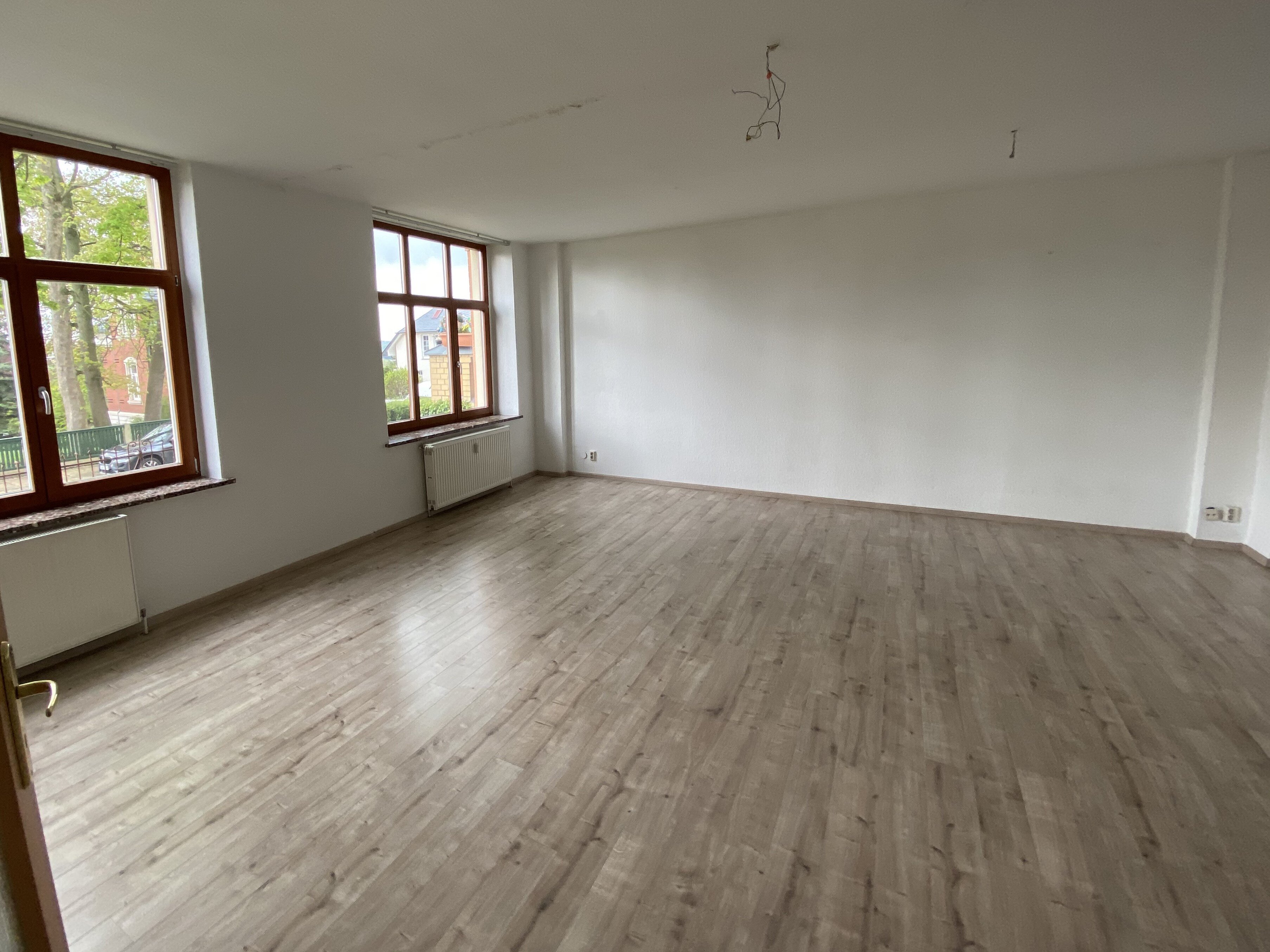 Wohnung zur Miete 391 € 2 Zimmer 67 m²<br/>Wohnfläche 2.<br/>Geschoss ab sofort<br/>Verfügbarkeit Reichenbach Reichenbach 08468