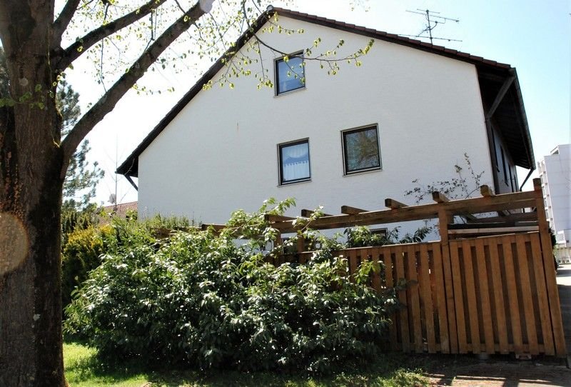 Haus zum Kauf provisionsfrei 250.000 € 5 Zimmer 126 m²<br/>Wohnfläche 261 m²<br/>Grundstück Freisinger Weg 38 Neufahrn Neufahrn bei Freising 85375