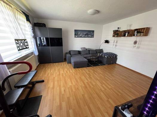 Wohnung zur Miete 235 € 1 Zimmer 33 m² 1. Geschoss frei ab sofort Kleingeschwenda 76 Kleingeschwenda Saalfelder Höhe 07318