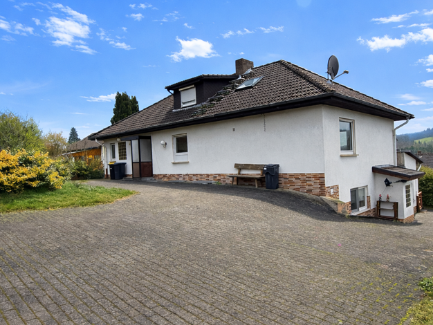 Einfamilienhaus zum Kauf 289.000 € 9 Zimmer 315 m² 1.386 m² Grundstück Oberjossa Breitenbach am Herzberg 36287