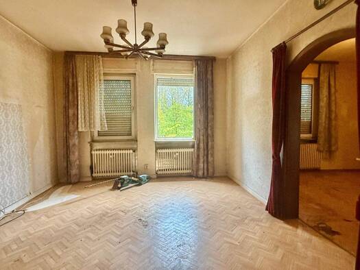 Einfamilienhaus zum Kauf 350.000 € 8 Zimmer 145,1 m² 324 m² Grundstück Holzheim 65558