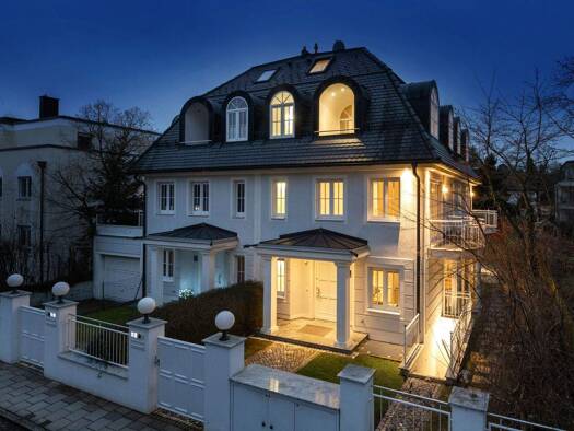 Doppelhaushälfte zum Kauf 2.400.000 € 5 Zimmer 212 m² 370 m² Grundstück Untergiesing-Harlaching München 81545