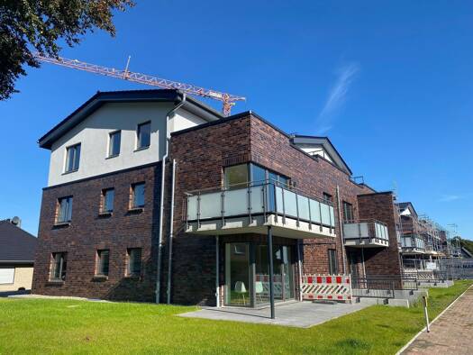 Grundstück zum Kauf 1.150.500 € 3.900 m² Grundstück frei ab sofort Grüner Redder 1-50 Ahrensbök 23623