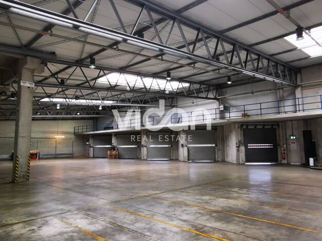 Lagerhalle zur Miete provisionsfrei 3.909 m² Lagerfläche teilbar ab 1.900 m² Düsseldorf 40589