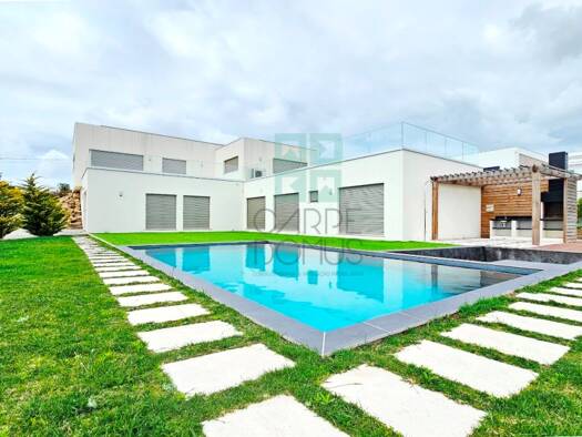 Einfamilienhaus zum Kauf - Erstbezug 1.185.000 € 273 m² 5.335 m² Grundstück Atouguia da Baleia