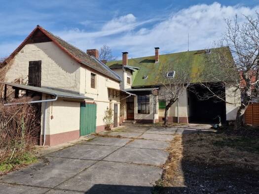 Einfamilienhaus zum Kauf 230.000 € 8 Zimmer 186,6 m² 2.142 m² Grundstück Anhalter Straße 32 Mosigkau Dessau-Roßlau 06847