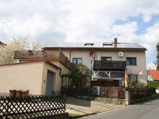 Wohnung zur Miete 550 € 2 Zimmer 59 m² Geschoss EG/2 frei ab 15.10.2026 Vorstadtstraße 15 Weisendorf Weisendorf 91085