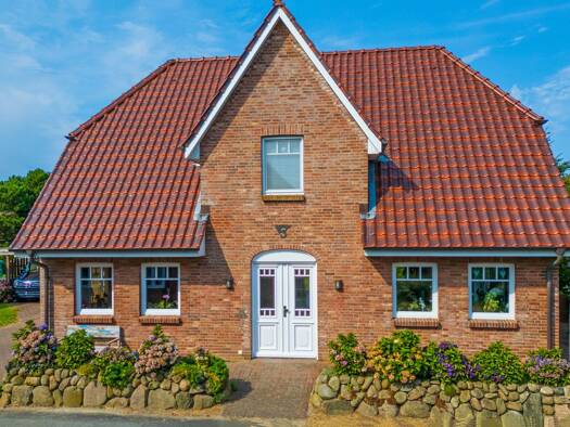 Einfamilienhaus zum Kauf 760.000 € 6 Zimmer 144 m² 386 m² Grundstück Utersum 25938