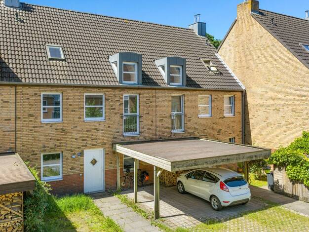 Reihenmittelhaus zum Kauf 1.160.000 € 338,3 m² 630 m² Grundstück Mürwik Mürwik 24944