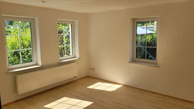 Wohnung zur Miete 270 € 2 Zimmer 44 m² EG Friedhofstr. 36 Löbau Löbau 02708