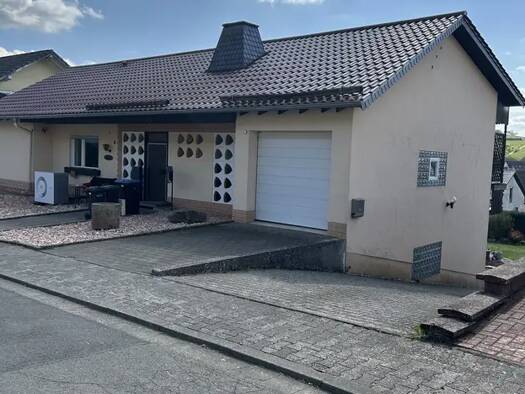 Haus zum Kauf 395.000 € 7 Zimmer 210 m² 780 m² Grundstück frei ab sofort Breitenbach 66916